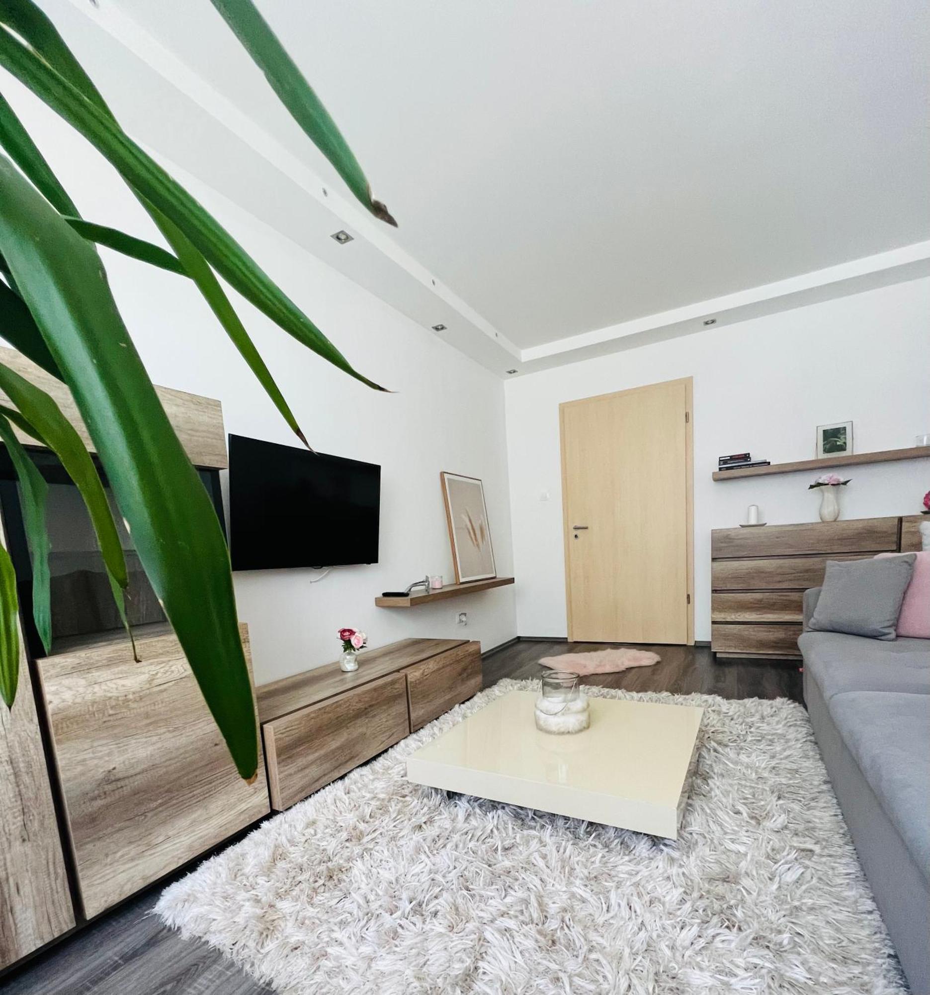 Апартаменти Apartman4you Мішкольц